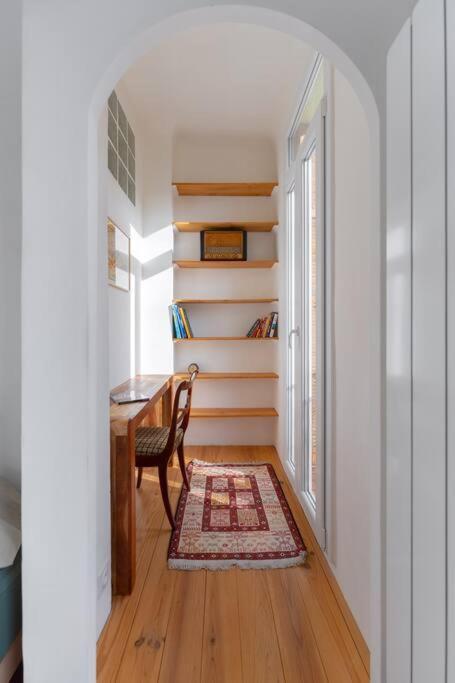 Superbe Appart, Central, Petit Balcon & Vue Place Marseilles Exterior foto