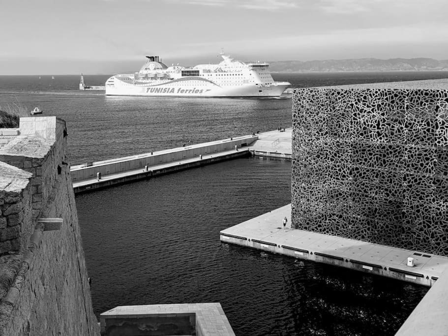 Superbe Appart, Central, Petit Balcon & Vue Place Marseilles Exterior foto