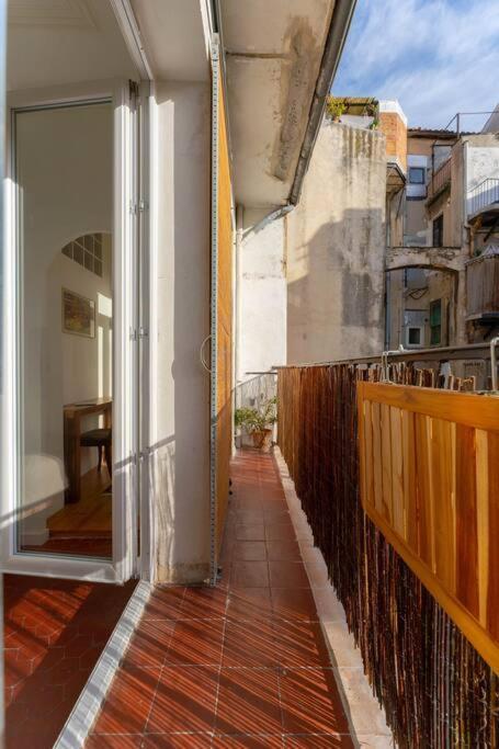 Superbe Appart, Central, Petit Balcon & Vue Place Marseilles Exterior foto