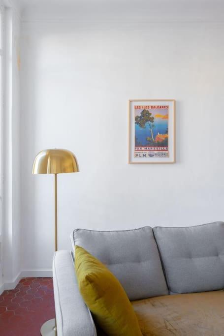Superbe Appart, Central, Petit Balcon & Vue Place Marseilles Exterior foto