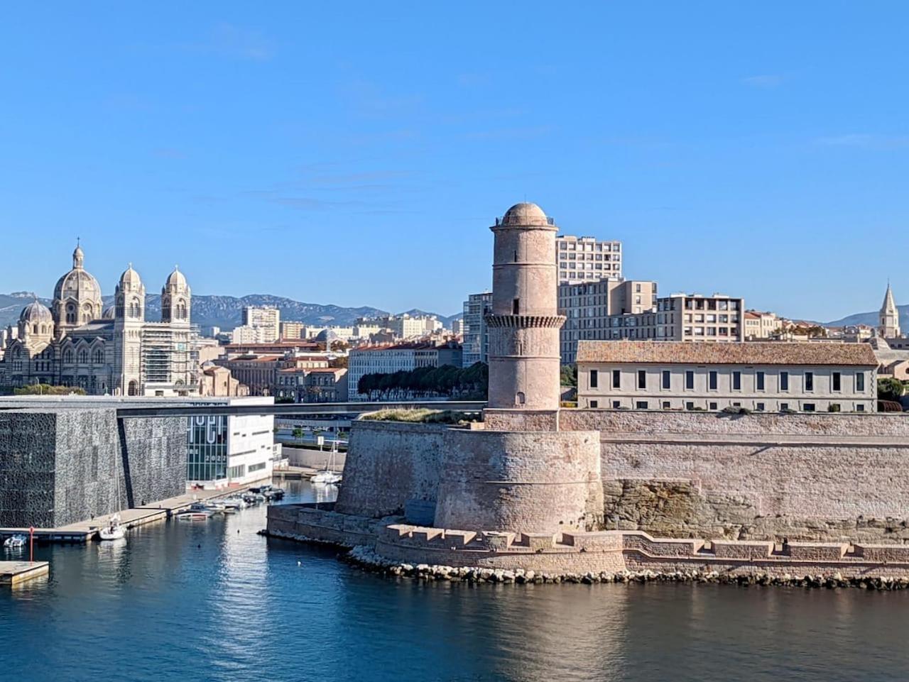 Superbe Appart, Central, Petit Balcon & Vue Place Marseilles Exterior foto